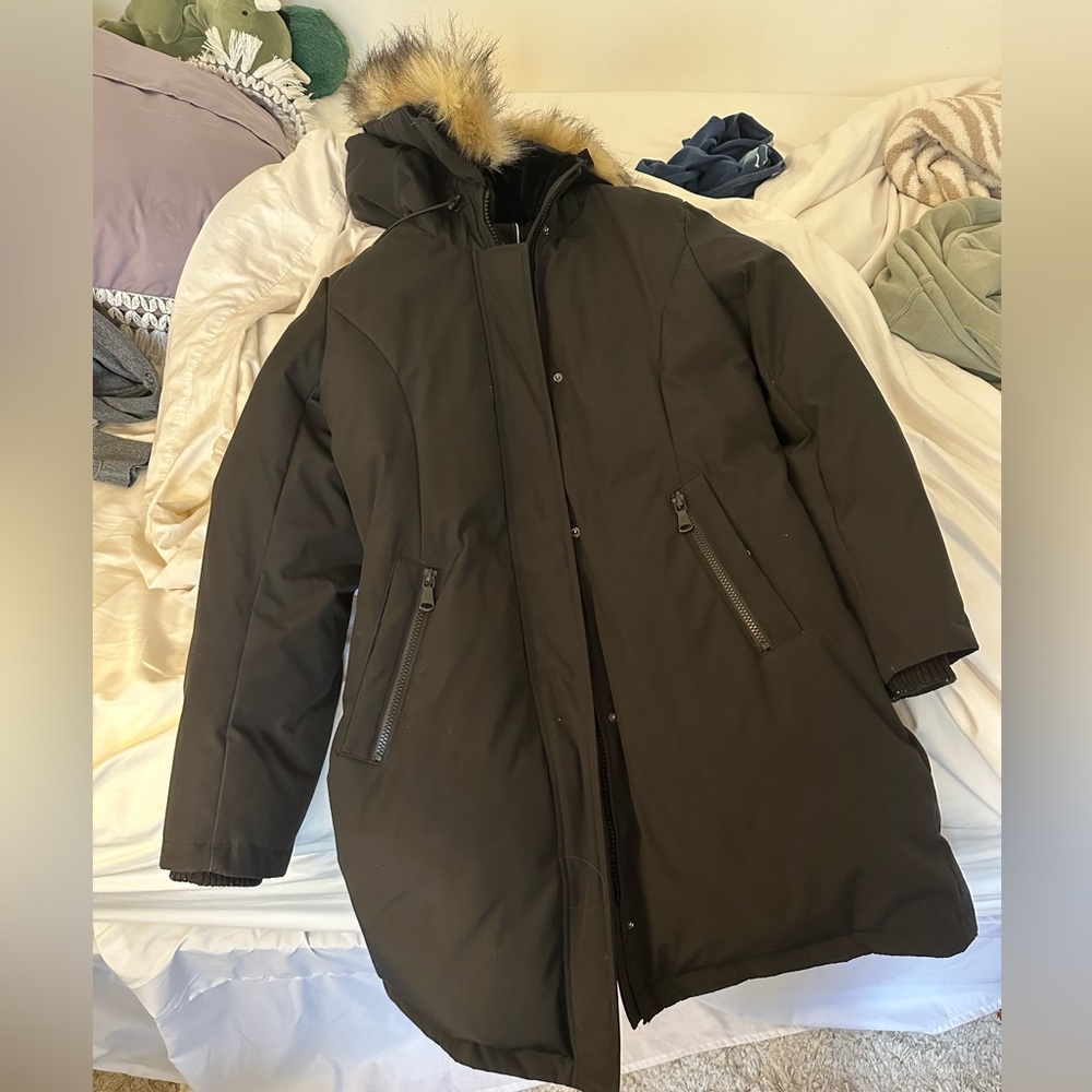 Barely worn Vince Camuto Parka!
